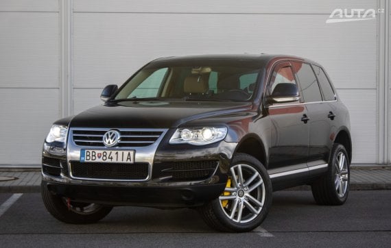 Volkswagen Touareg 3.0 V6 TDI TipTronic / 176kW / A6 / AJ NA SPLÁTKY / PROTIÚČET 2008 - hlavní pohled