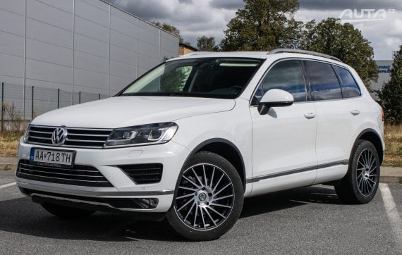 Volkswagen Touareg 3.0 V6 TDI BMT 4x4 A/T, 150kW (2016) / AJ NA SPLÁTKY / PROTIÚČET / 2016 bílá