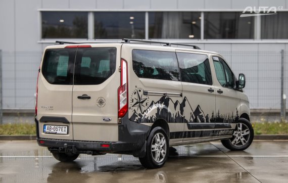 Ford Transit Custom 2.0 TDCi 130 L2 96kW MT/6 2017 / AJ NA SPLÁTKY / PROTIÚČET 2017 hnědá