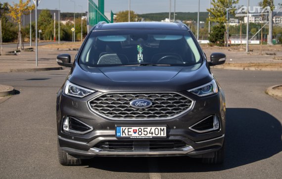 Ford Edge 2.0 TDCI Bi-Turbo Vignale / 154kW / A8 / ZÁRUKA / AJ NA SPLÁTKY / PROTIÚČET 2019 šedá