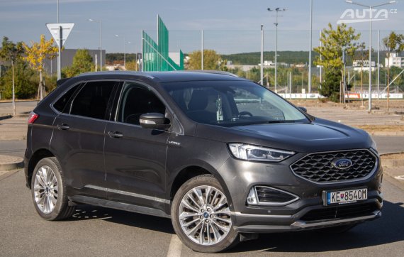 Ford Edge 2.0 TDCI Bi-Turbo Vignale / 154kW / A8 / ZÁRUKA / AJ NA SPLÁTKY / PROTIÚČET 2019 šedá