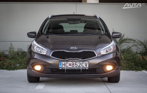 Kia Ceed SW 1.6 GDI, 99 kW, M6, 5d. / AJ NA SPLÁTKY / PROTIÚČET / 2013 hnědá