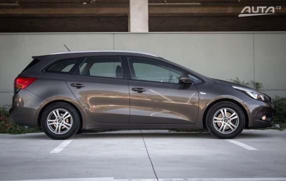 Kia Ceed SW 1.6 GDI, 99 kW, M6, 5d. / AJ NA SPLÁTKY / PROTIÚČET / 2013 hnědá