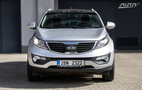 Kia Sportage 2013 AWD 100kW MT/6 2013 šedá