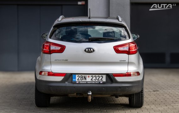 Kia Sportage 2013 AWD 100kW MT/6 2013 šedá