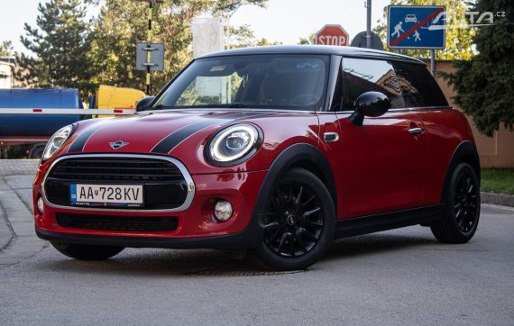 Mini Cooper 1.5, 100kW (2019) / AJ NA SPLÁTKY / PROTIÚČET / 2019 - hlavní pohled