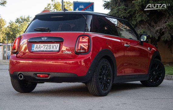 Mini Cooper 1.5, 100kW (2019) / AJ NA SPLÁTKY / PROTIÚČET / 2019 červená
