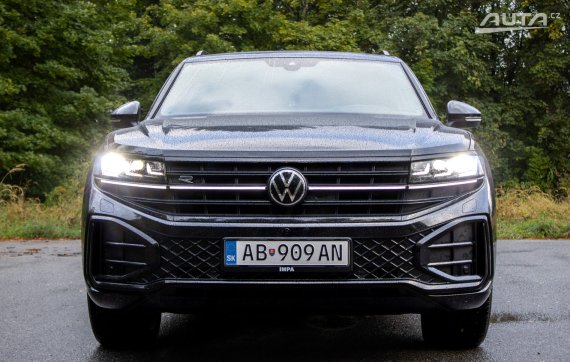 Volkswagen Touareg 3.0 V6 TDI R-Line 4Motion / 210kw / A8 / ZÁRUKA / AJ NA SPLÁTKY / PROTIÚČET 2025 černá