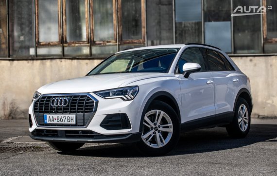 Audi Q3 1.5 TFSI S-Tronic 110kW 2023 / AJ NA SPLÁTKY / PROTIÚČET 2023 - hlavní pohled