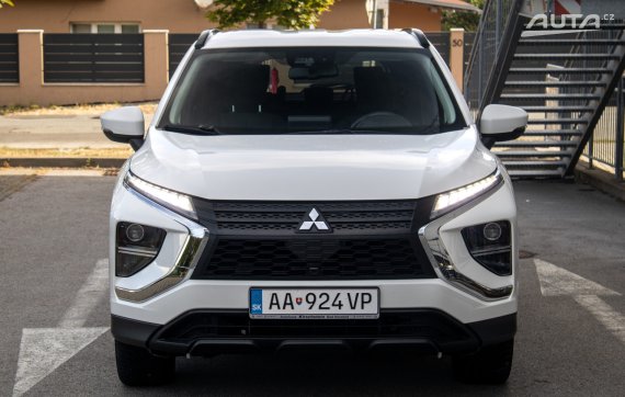 Mitsubishi Eclipse Cross 2.4 MIVEC PHEV / 72kW / CVT / ZÁRUKA / AJ NA SPLÁTKY / PROTIÚČET 2022 bílá