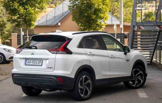 Mitsubishi Eclipse Cross 2.4 MIVEC PHEV / 72kW / CVT / ZÁRUKA / AJ NA SPLÁTKY / PROTIÚČET 2022 bílá
