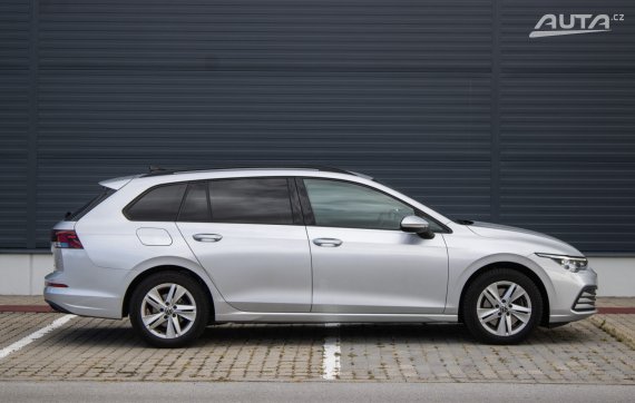 Volkswagen Golf Variant 2.0 TDI DSG, 110kW (2022) / AJ NA SPLÁTKY / PROTIÚČET / 2022 stříbrná metalíza