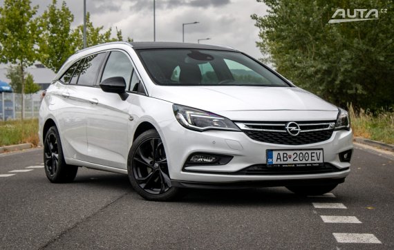 Opel Astra Sport Tourer ST+ 1.6 CDTI S&amp;S 136k, 100 kW, M6, 5d. / AJ NA SPLÁTKY / PROTIÚČET / 2018 bílá