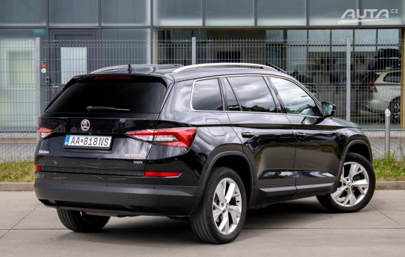 Škoda Kodiaq 2.0 TDI Style DSG 4x4 / 7miest / 110kW / A7 / ZÁRUKA / AJ NA SPLÁTKY / PROTIÚČET 2019 černá