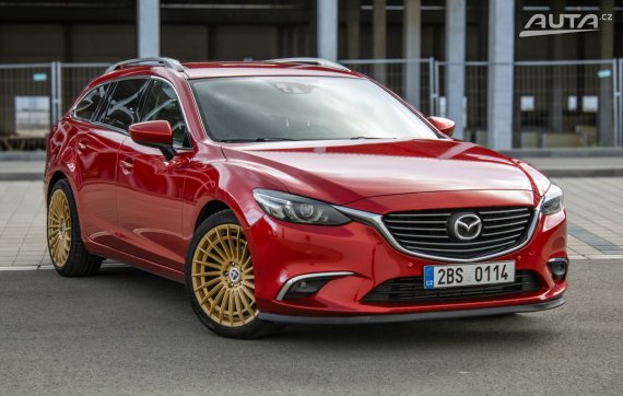 Mazda 6 Revolution 2015 150kW 2015 červená