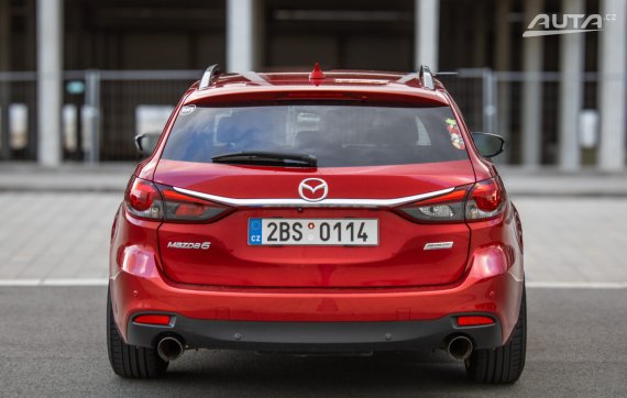Mazda 6 Revolution 2015 150kW 2015 červená
