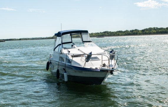 Bayliner 2655 CIERA 1991 / AJ NA SPLÁTKY / PROTIÚČET 1991 bílá