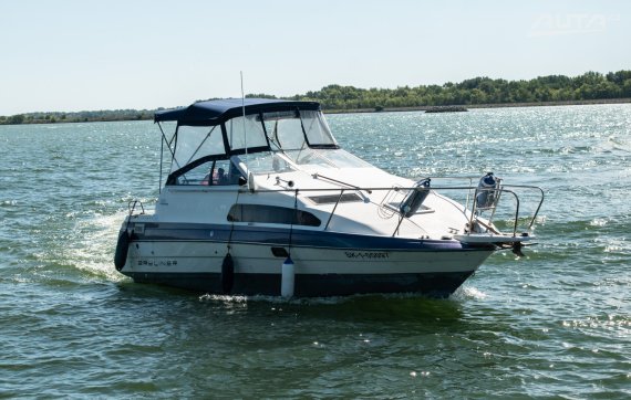 Bayliner 2655 CIERA 1991 / AJ NA SPLÁTKY / PROTIÚČET 1991 bílá