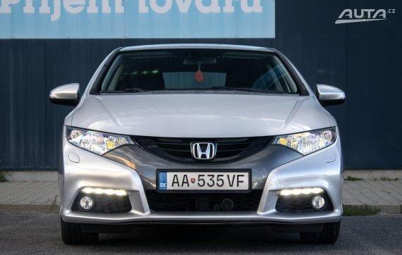 Honda Civic 1.6 i-DTEC / 88kW / M6 / ZÁRUKA / AJ NA SPLÁTKY / PROTIÚČET 2013 stříbrná metalíza