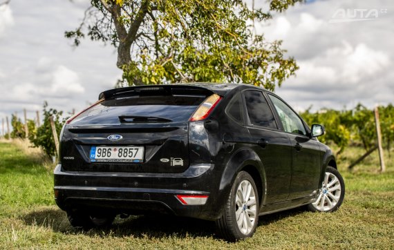 Ford Focus 2010 MT/5 85kW 2010 černá