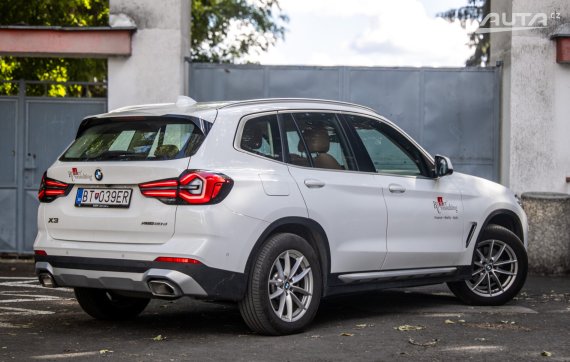BMW X3 xDrive20d 140kW AT/8 2021 / AJ NA SPLÁTKY / PROTIÚČET 2021 bílá