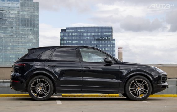 Porsche Cayenne 4x4 A/T / 250kW / A8 / ZÁRUKA / AJ NA SPLÁTKY / PROTIÚČET 2018 černá