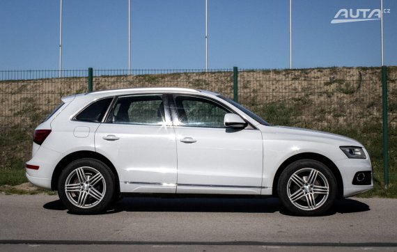 Audi Q5 2.0 TDI 177k DPF quattro S tronic, 130 kW, A7. / AJ NA SPLÁTKY / PROTIÚČET / 2012 bílá