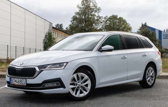 Škoda Octavia Combi 2.0 TDI Style DSG, 110kW (2022) / AJ NA SPLÁTKY / PROTIÚČET / 2022 bílá