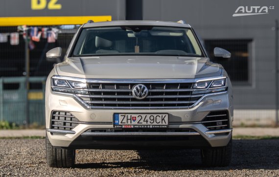 Volkswagen Touareg 3.0 TDI Elegance 4Motion / 170kW / A8 / ZÁRUKA / AJ NA SPLÁTKY / PROTIÚČET 2020 hnědá