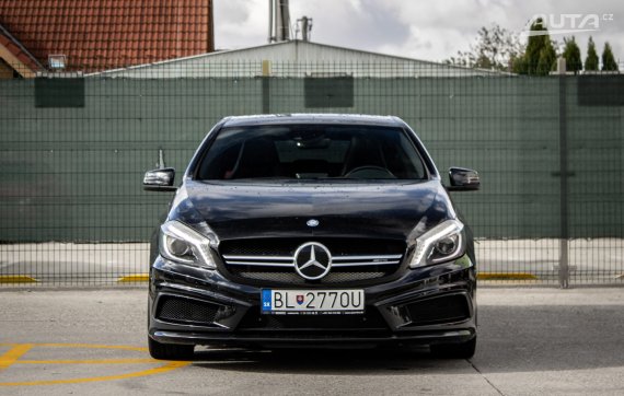 Mercedes-Benz A trieda 45 AMG 4Matic, 265 kW, A7, 5d. / AJ NA SPLÁTKY / PROTIÚČET / 2013 černá