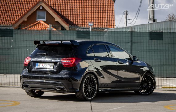 Mercedes-Benz A trieda 45 AMG 4Matic, 265 kW, A7, 5d. / AJ NA SPLÁTKY / PROTIÚČET / 2013 černá