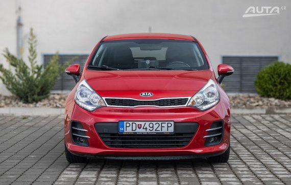 Kia Rio 1.2 D-CVVT 62kW MT/5 2016 / AJ NA SPLÁTKY / PROTIÚČET 2016 červená