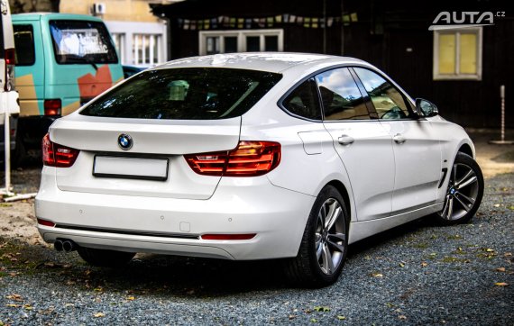 BMW 320D Gran Turismo 2015 RWD 140kW 2015 bílá