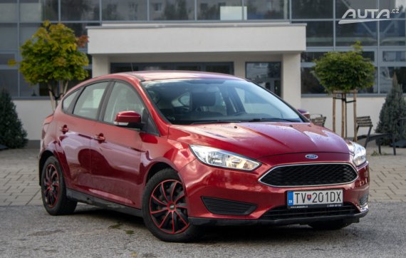 Ford Focus 1.0 EcoBoost Trend / 74kW / M5 / ZÁRUKA / AJ NA SPLÁTKY / PROTIÚČET 2015 červená