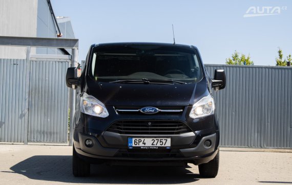 Ford Tourneo Custom 2015 černá