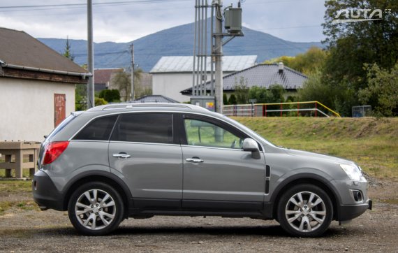 Opel Antara 2.2 CDTI 4x4 Cosmo / 135kW / M6 / ZÁRUKA / AJ NA SPLÁTKY / PROTIÚČET 2011 šedá