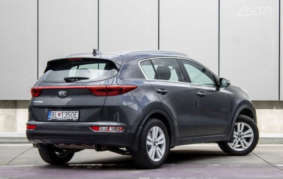 Kia Sportage 1.6 GDi 2WD / 97kW / M6 / ZÁRUKA / AJ NA SPLÁTKY / PROTIÚČET 2017 šedá