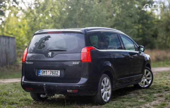 Peugeot 5008 Premium Pack 2010 115kW 2010 černá