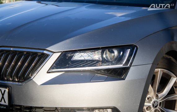 Škoda Superb Combi 2.0 TDI DSG, 110kW (2016) / AJ NA SPLÁTKY / PROTIÚČET / 2016 šedá