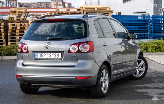 Volkswagen Golf Plus 77kW 2010 MT/6 2010 šedá