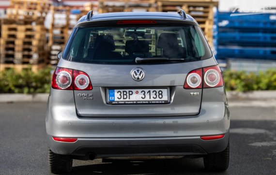 Volkswagen Golf Plus 77kW 2010 MT/6 2010 šedá
