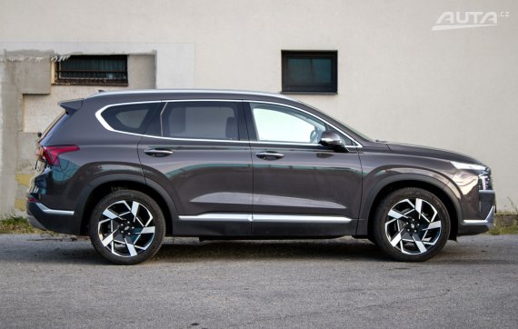 Hyundai Santa Fe 2.2 CRDi Premium 4x4 / 142kW / A8 / ZÁRUKA / AJ NA SPLÁTKY / PROTIÚČET 2023 hnědá