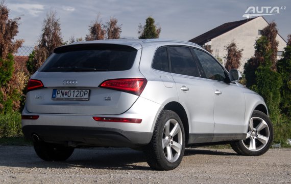 Audi Q5 2.0 TDI Quattro S Tronic / 130kW / A7 / AJ NA SPLÁTKY / PROTIÚČET 2012 stříbrná metalíza