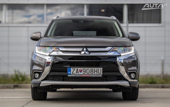 Mitsubishi Outlander Aniversary 100 AT/6 110kW 2018 - 7 Miest / AJ NA SPLÁTKY / PROTIÚČET 2018 hnědá