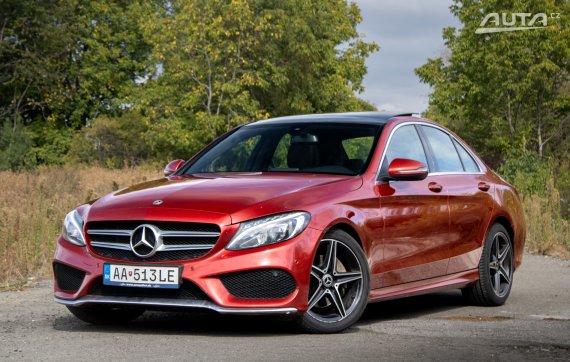 Mercedes-Benz C trieda Sedan C180 W205 AMG Line / 85kW / A9 / ZÁRUKA / AJ NA SPLÁTKY / PROTIÚČE 2019 - hlavní pohled