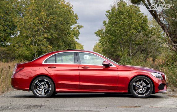 Mercedes-Benz C trieda Sedan C180 W205 AMG Line / 85kW / A9 / ZÁRUKA / AJ NA SPLÁTKY / PROTIÚČE 2019 červená