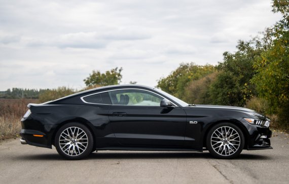Ford Mustang 5.0 Ti-VCT V8 GT 310kW 2016 RWD / AJ NA SPLÁTKY / PROTIÚČET 2016 černá