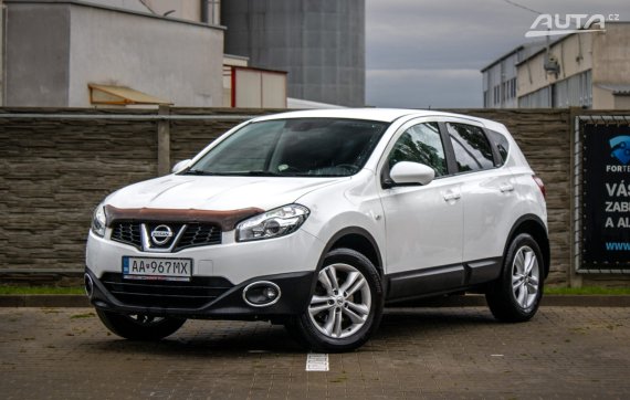 Nissan Qashqai 1.6i Acenta 4x2 (EU5), 86 kW, M5, 5d. / AJ NA SPLÁTKY / PROTIÚČET / 2013 - hlavní pohled