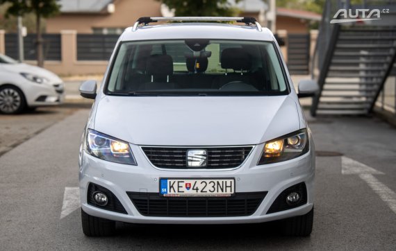 Seat Alhambra 2.0 TDI Xcellence Family 4Drive / 130kW / A7 / ZÁRUKA / AJ NA SPLÁTKY / PROTIÚČET 2020 stříbrná metalíza