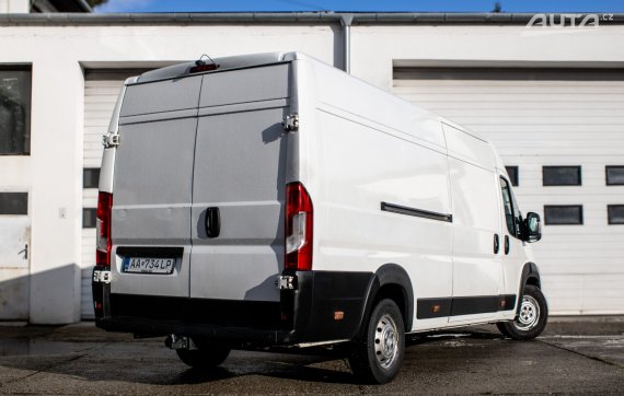 Peugeot Boxer 2.0 HDI L3H2 96kW MT/6 2018 / AJ NA SPLÁTKY / PROTIÚČET 2018 bílá
